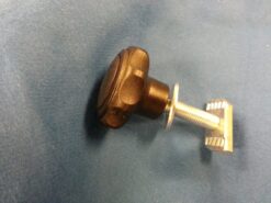 Infästningsbeslag skyddsräcke / trappa